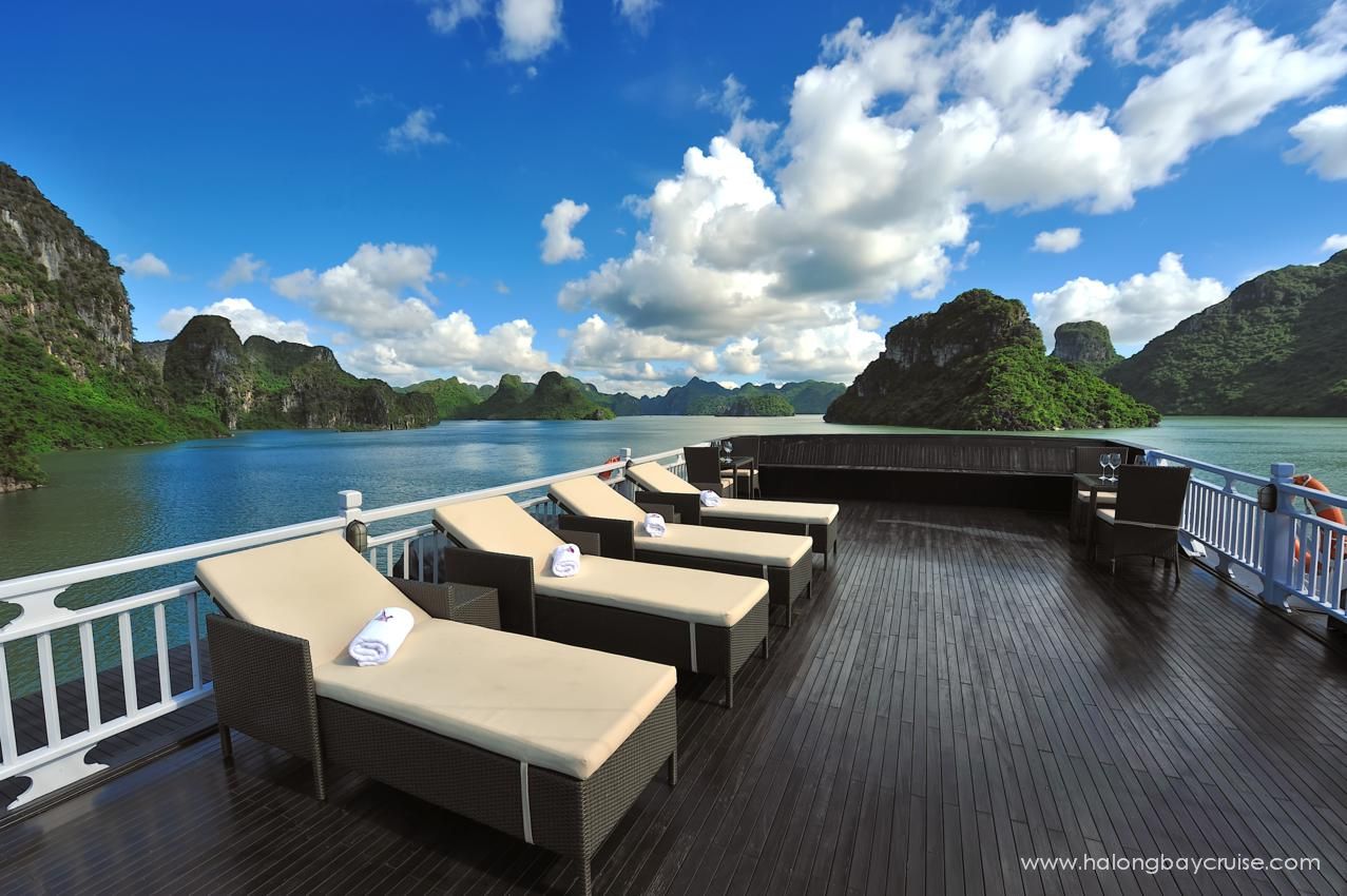 46.Peak-Sundeck