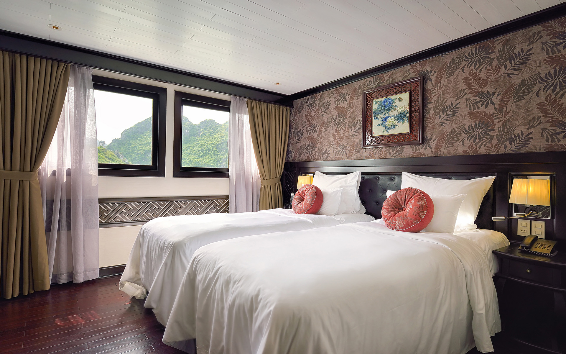 Luxury Deluxe Twin 1 ab2c8