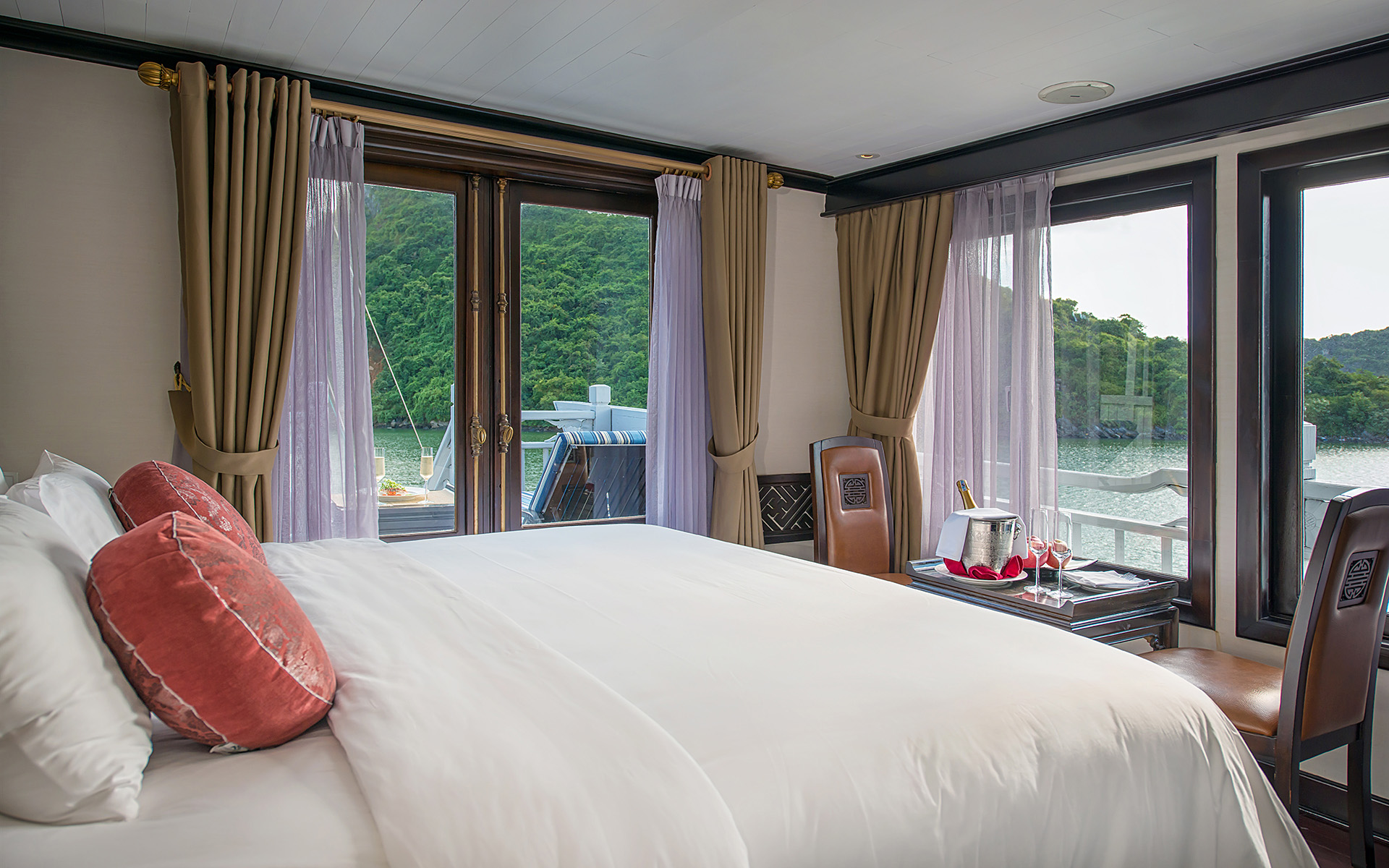 Luxury Terrace Suite 1 ccb00