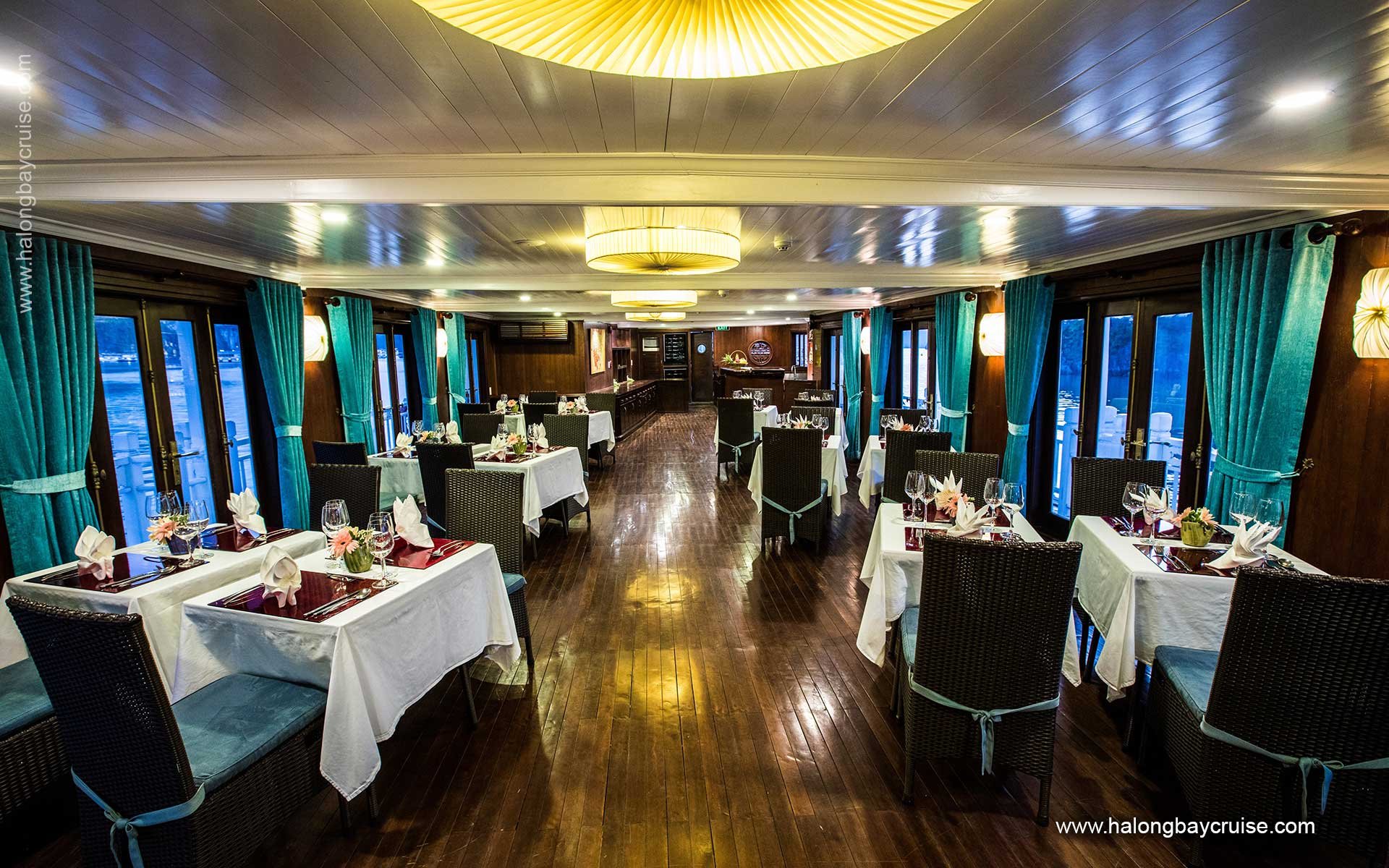 Bhaya Cruises Halong Bay: Authentic 4-Star Wooden Junk Experiences