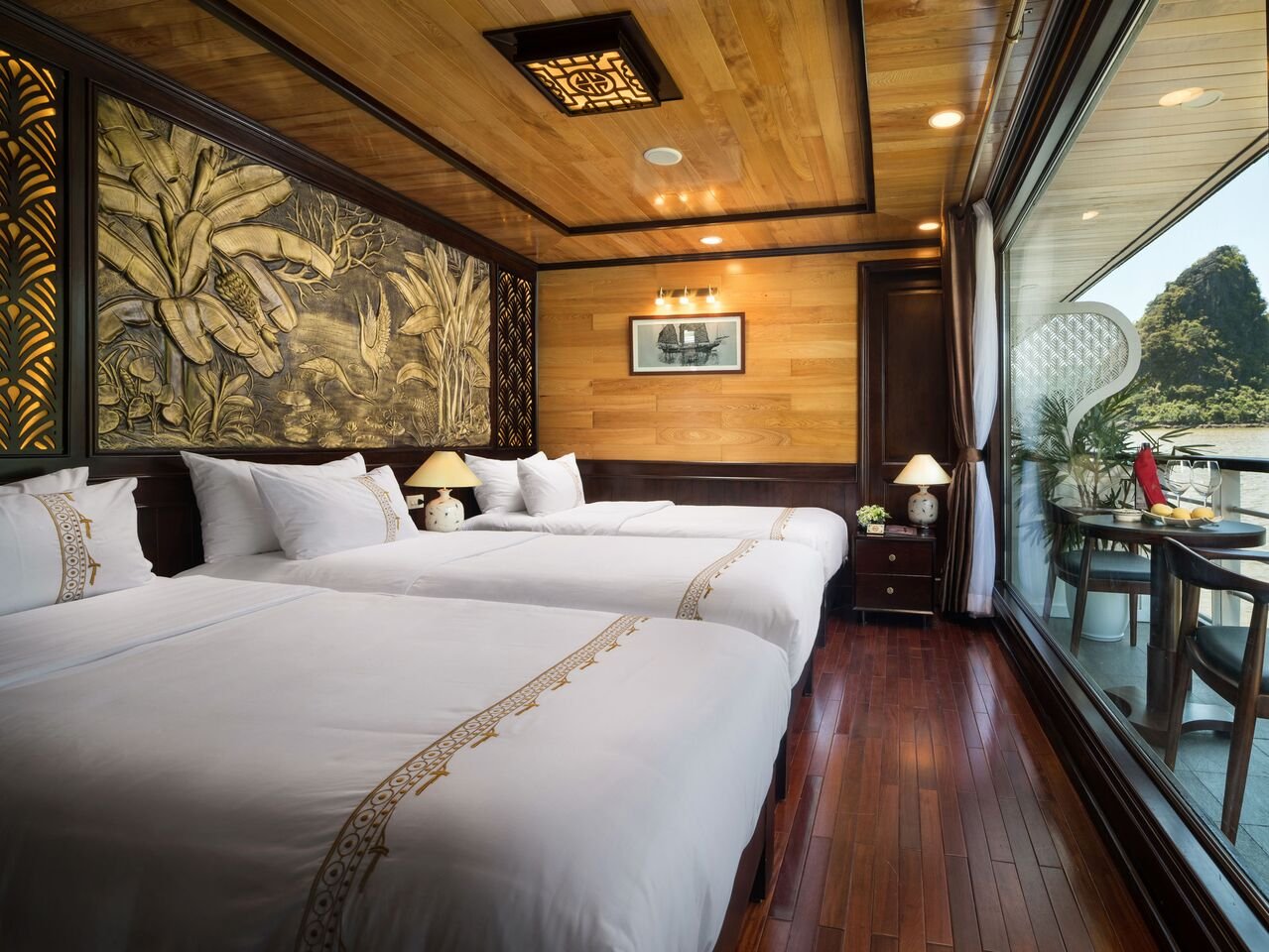Perla Dawn Sails Cruise